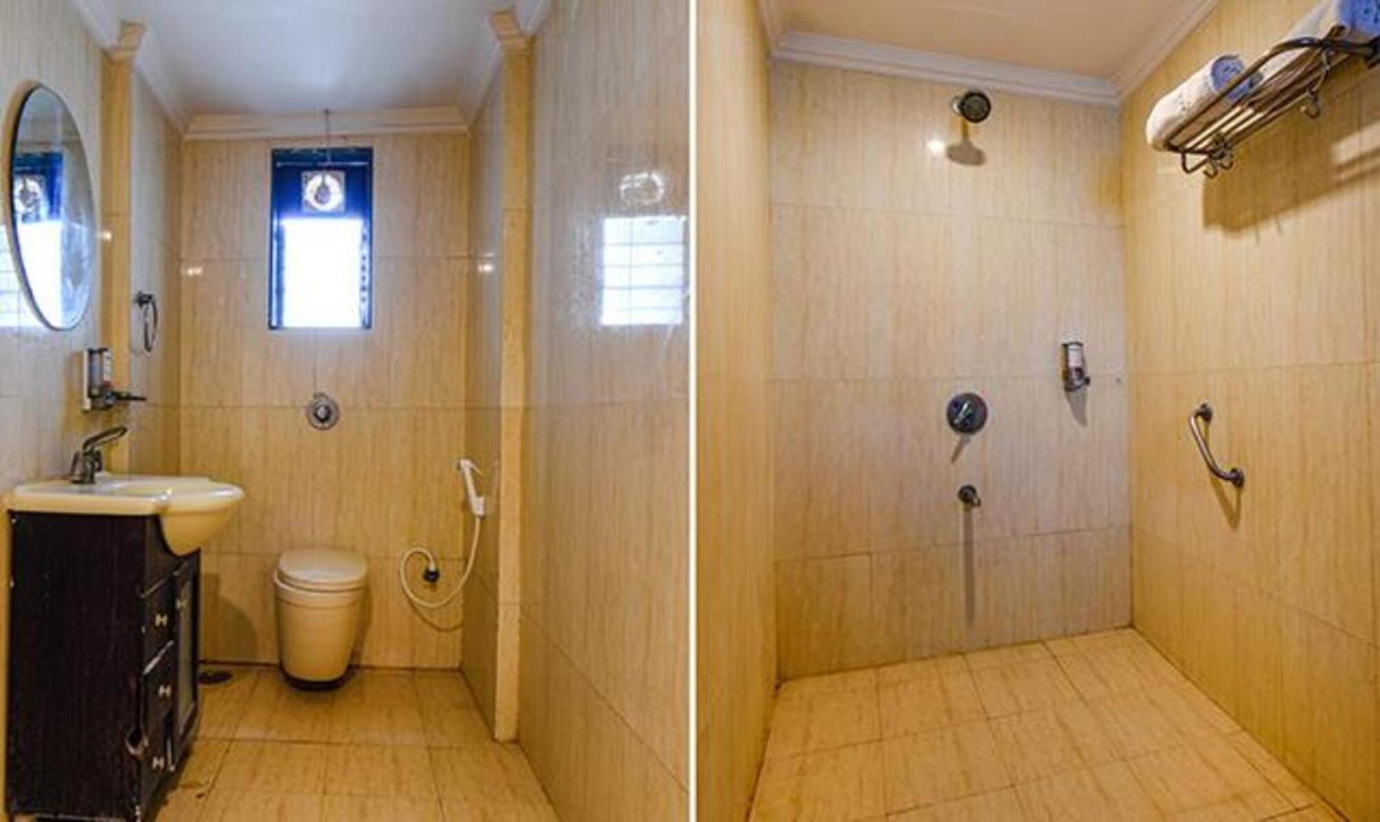 Hotel Shirdi Sai Wada Екстериор снимка