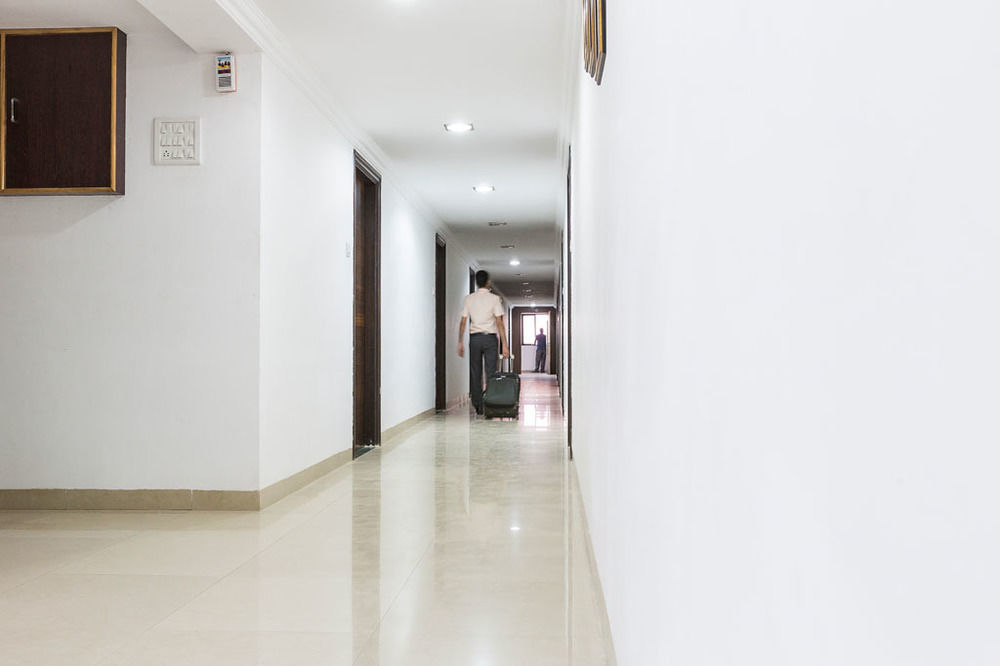 Hotel Shirdi Sai Wada Екстериор снимка